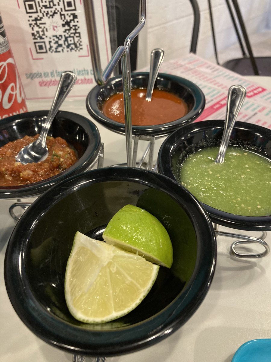 CDMXGringo's tweet photo. Spot #4
La Jefa in #Confresa is new, but we decided to try them out b/c I’d heard they use carbón rather than gas & they make their own tortillas
SO HAPPY we gave them a shot
New #1 pastor for me in #Gringolandia & top 5 overall
https://t.co/90nQZMQa6N
#PreposterousFoodTour https://t.co/68qFicMMa8