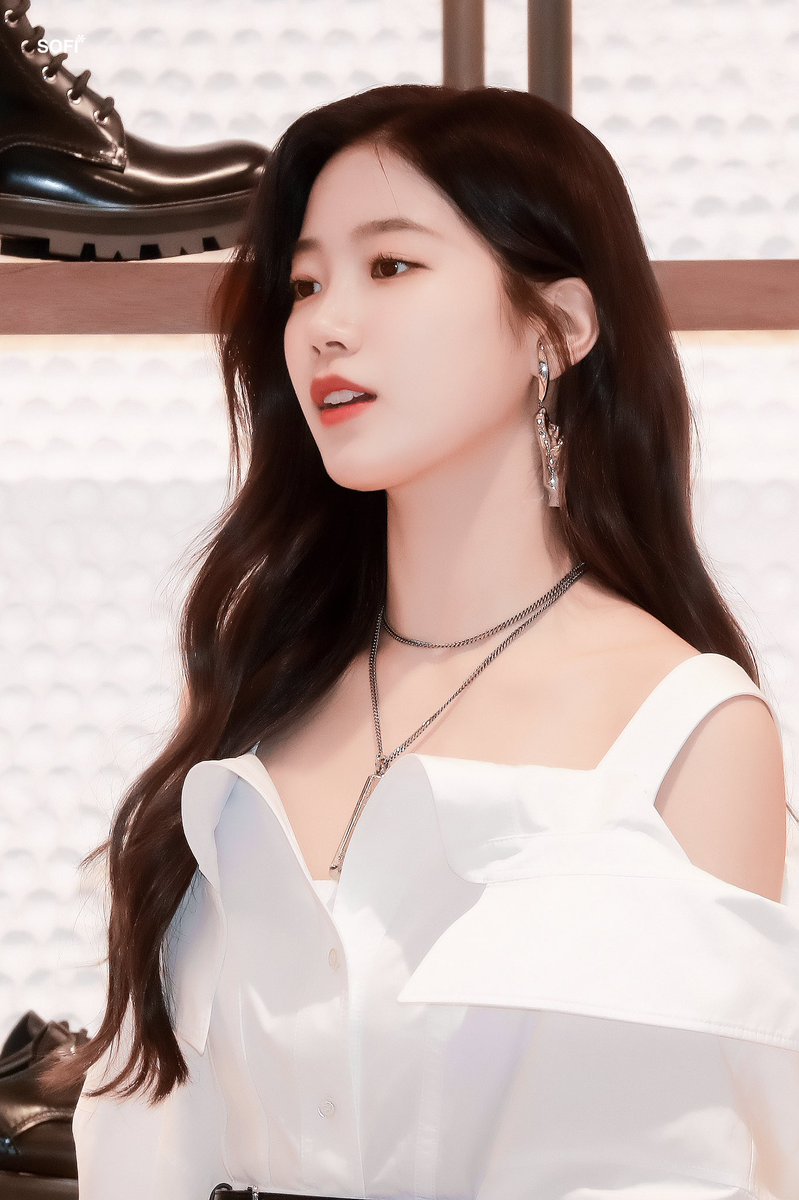 SoFi_KAZUHA's tweet photo. 𝙃𝙖𝙥𝙥𝙮 𝙆𝘼𝙕𝙐𝙃𝘼 𝘿𝙖𝙮🎂

#OurFallenAngel_Kazuha
#LiveLaughLove_Kazuha
#내_여름_사랑_카즈하와_영원히 https://t.co/Ry7ywgcLeg