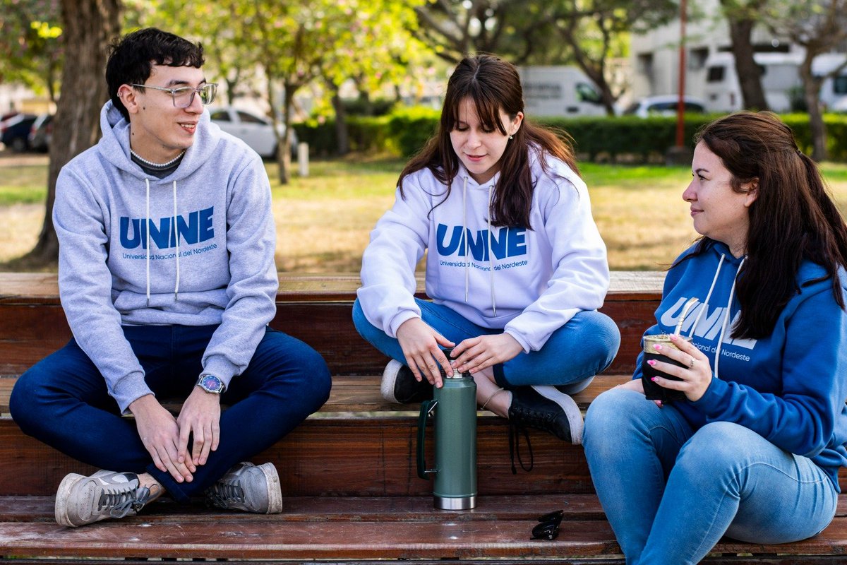 unneargentina's tweet photo. ¡Activamos el #ModoUNNE! 🔥

¿Se acuerdan del viral de hace unos meses sobre buzos de la UNNE? Todo este tiempo nos estuvimos preparando para este momento: ¡Saldrán a la venta próximamente! https://t.co/ZvYAMmZOhJ