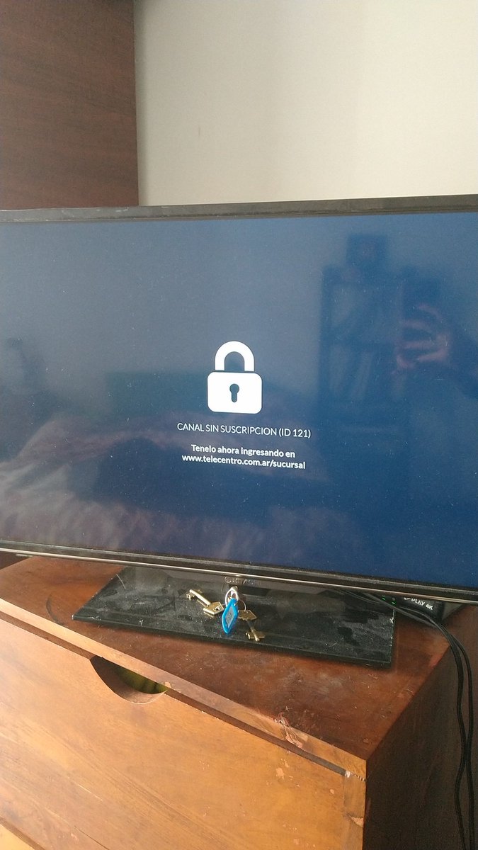 melumarich's tweet photo. @TeleCentroAr cansada de reclamar por la falta de señal, todos los días lo mismo. Harta de tener que desconectar el Deco y esperar a tener señal, que pésimo servicio https://t.co/kXt63wq2Sq