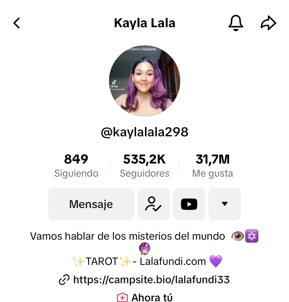niatarot's tweet photo. Esta mujer me dice salta de un puente y yo a este punto le creo lo hago sin dudar https://t.co/prfxEH8EsH
