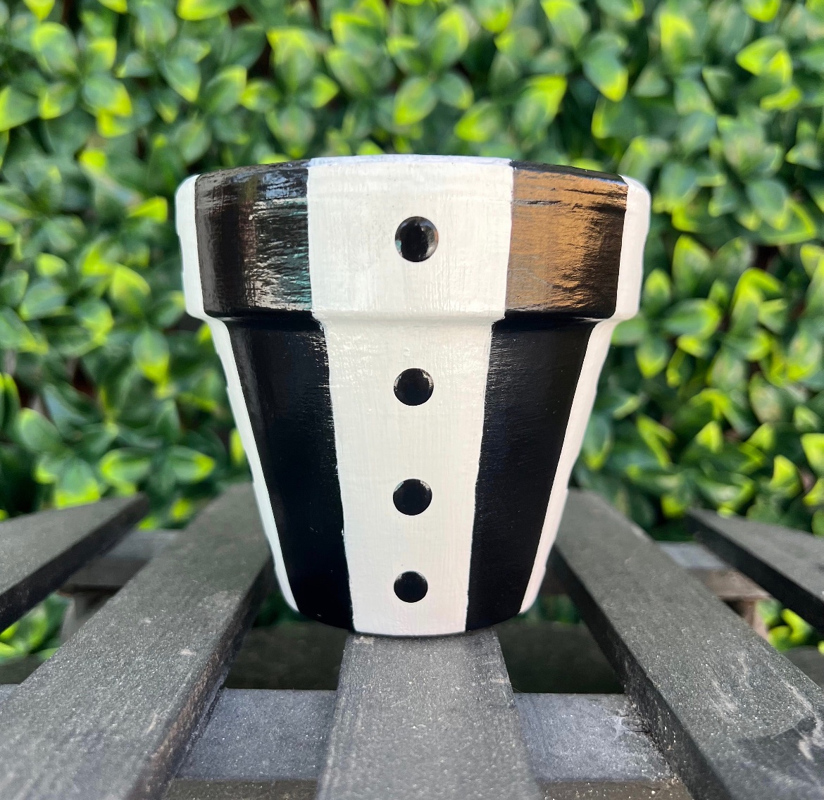 ECreationsKW's tweet photo. CHECK OUT OUR @Etsy SHOP FOR NEW SUMMER DECOR ITEMS! 🌞✨
✨FEATURING: BOSS  LADY TERRACOTTA PLANTER POT✨
🍃 https://t.co/LxsXaDO5EB 🍃

#planter #plants #homedecor #handmade #garden #plantsofinstagram #planters #plant #pottery #gardening #flowers #plantsmakepeoplehappy https://t.co/754W9WCAu2