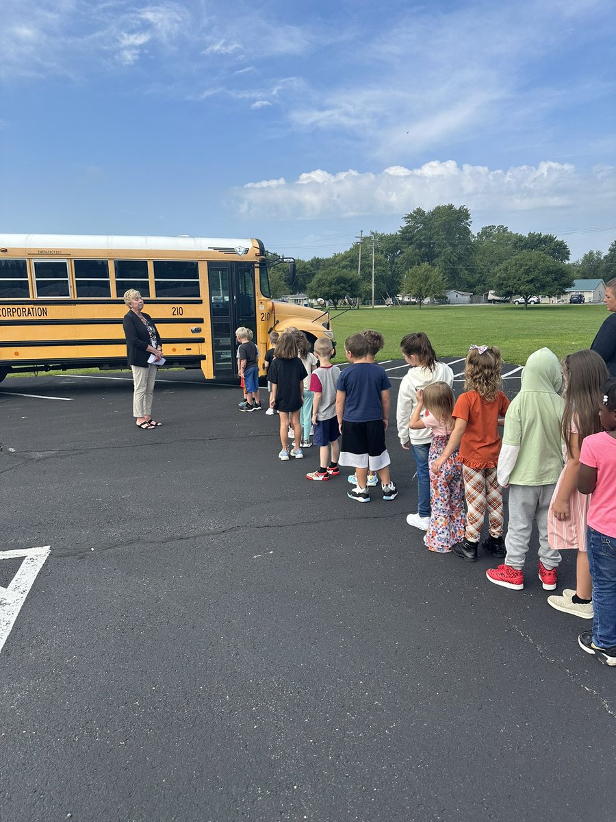 academy_ba's tweet image. Today Mrs. McKee and Ms. Correll went over bus procedures and safety….we even got to practice on a real bus! Ask your student what they learned about bus safety and how to make riding the bus a great experience! #the2800 #intheksczone