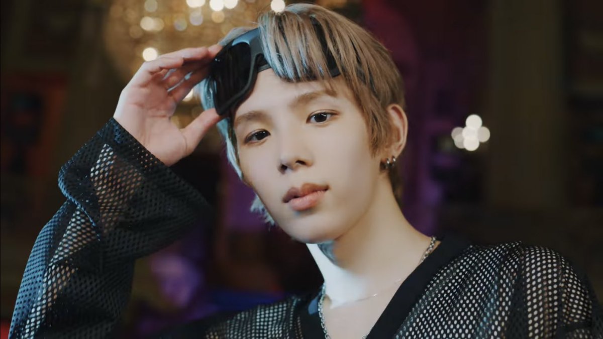 Shotaro_IDN's tweet photo. RIIZE 라이즈 'Siren' Introduction Video

https://t.co/FMiOyn0XUZ

#SHOTARO #쇼타로 #将太郎 #ショウタロウ #RIIZE https://t.co/NlijWMwIJI