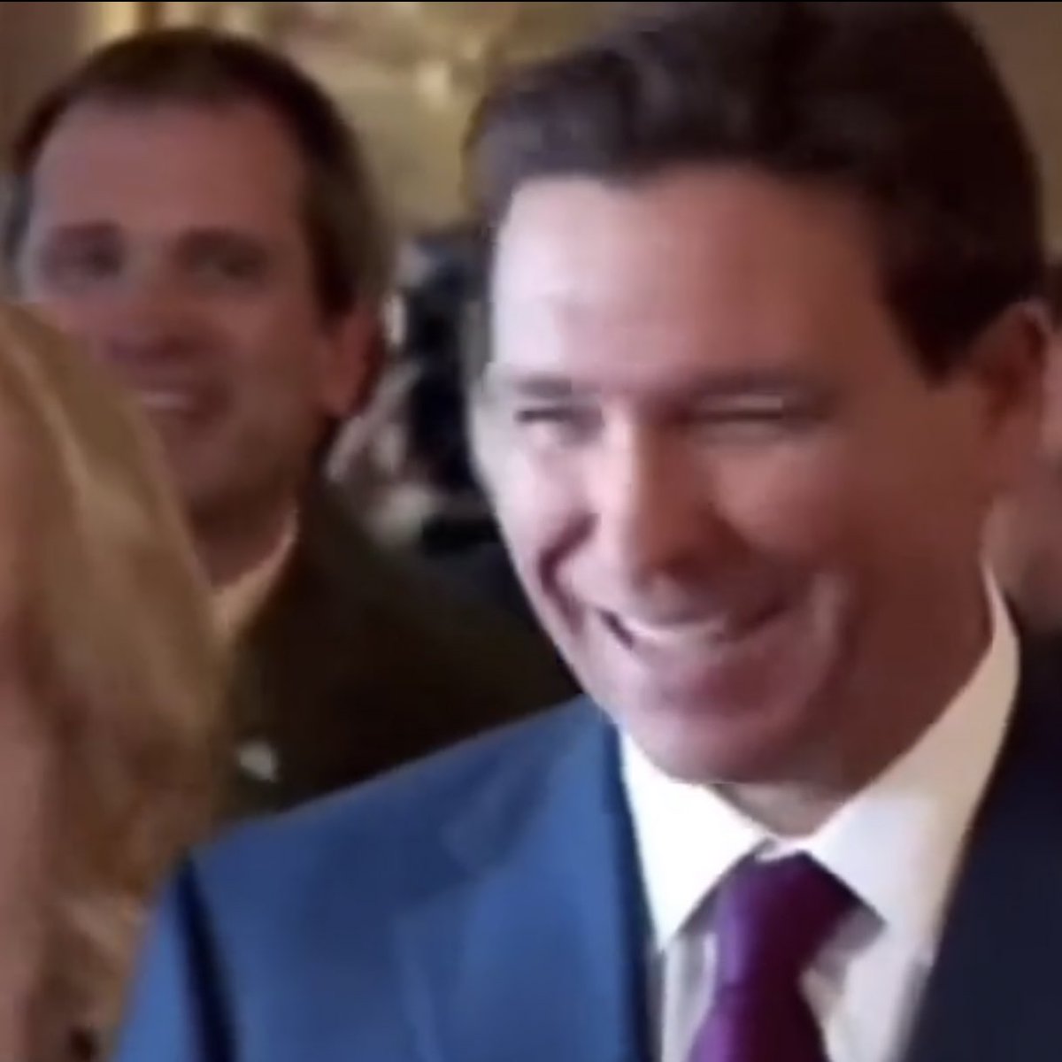 sadmonsters's tweet photo. Try to ignore DeSantis’s three-fingered mouth-wipe and his Homelander-like mirthless laugh, and check out the sycophant chuckling along like a middle-aged Jared from Silicon Valley. https://t.co/gJ26HZyv0x