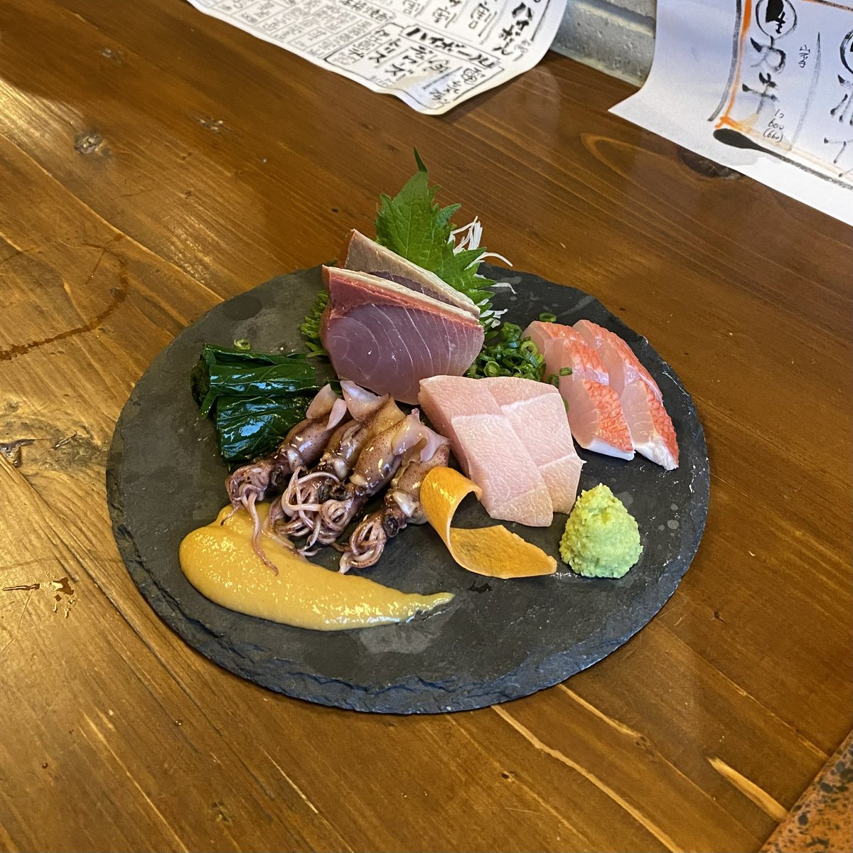fukkydayo's tweet photo. @bozu_108 宜野湾の喜友名にある、居酒屋まっさんの炙り〆サバ
ビールと日本酒が止まりません

店内もめちゃくちゃカッコイイです https://t.co/s6rXmbZ5et