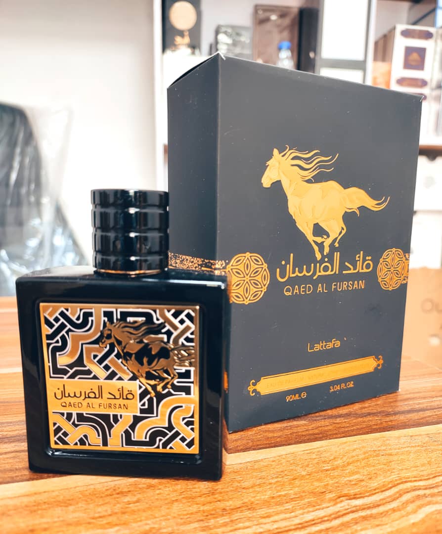 Cohannnnn's tweet photo. Smells alot like nishane hacivat. It's N14,500.
Someone wants to gift two people one each!.
So the 14th person to RETWEET this and the 50th person to like it gets a bottle!. https://t.co/HOnxDrqlzH
