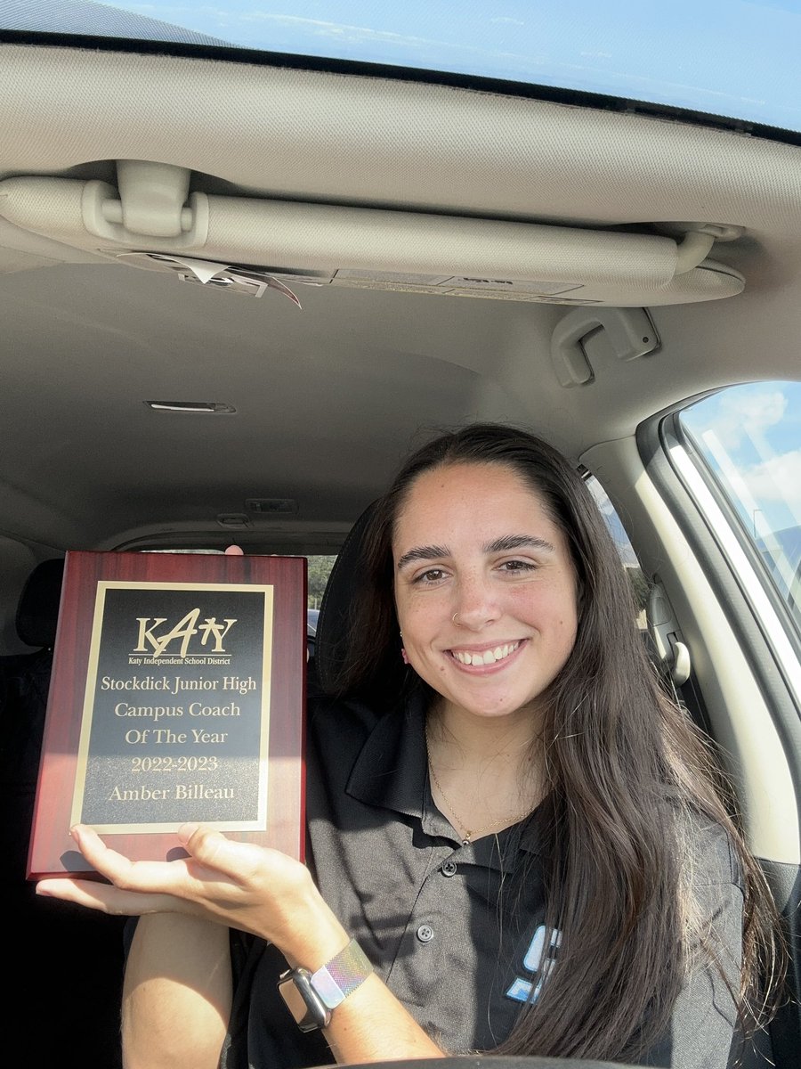 Amber Billeau tweet media