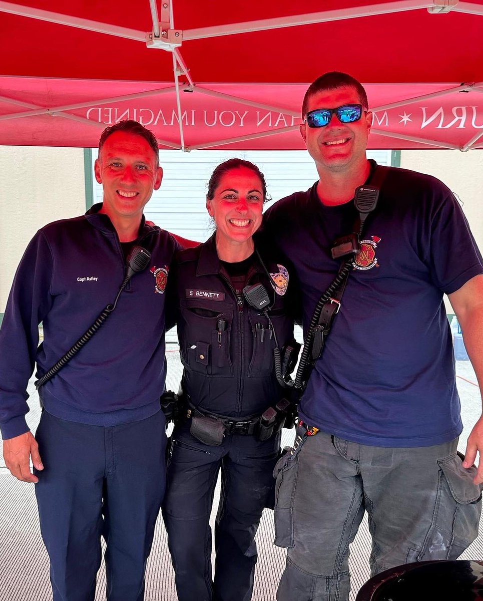 AuburnWAPolice's tweet photo. WINNER, WINNER!
Happy to announce that the Auburn Police Department took home first prize at this year's Chili Cookoff!
The win is great, but the money raised for the Auburn Food Bank is even better. $1,229 was raised in this year's cookoff!#ChiliCookoff #VRFA #APD #Auburn https://t.co/MUYefwsFvk