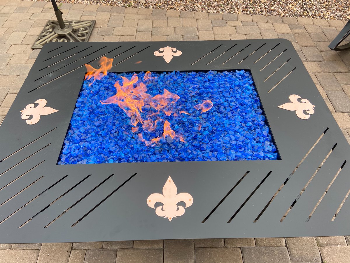 AZBackyard's tweet image. Follow us on Facebook to see our custom-built fire creations! facebook.com/azbackyardcust… #firepittables #firefeatures #firetables