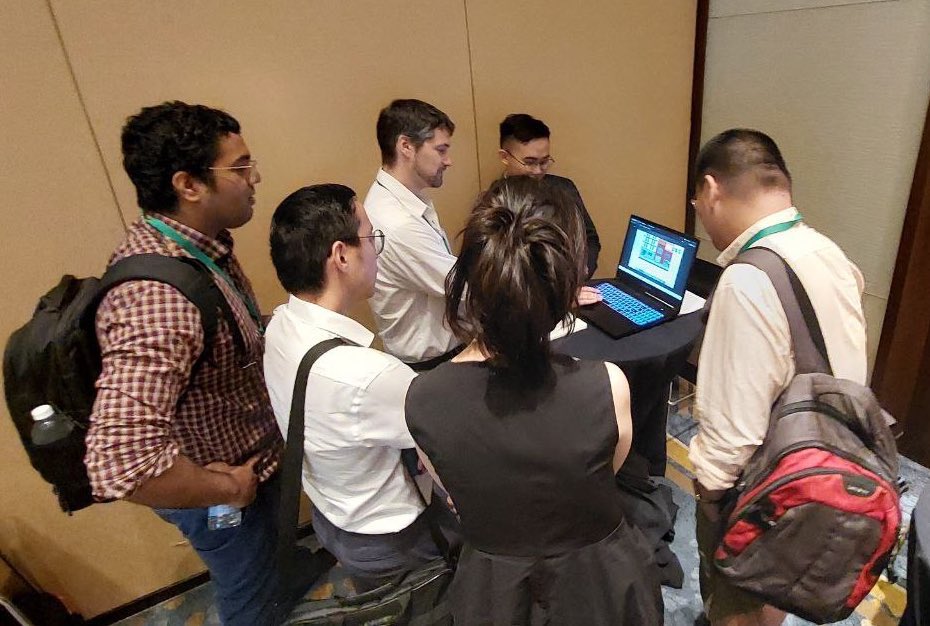 So proud of my students Lua Ker Hian and Loy Guan Peng who are presenting their undergraduate final year project at #AEJMC23. They also presented on my behalf yesterday about fakenewsdetective.com, a computer game we developed in Singapore under our SSRC project #wkwsci #ntu