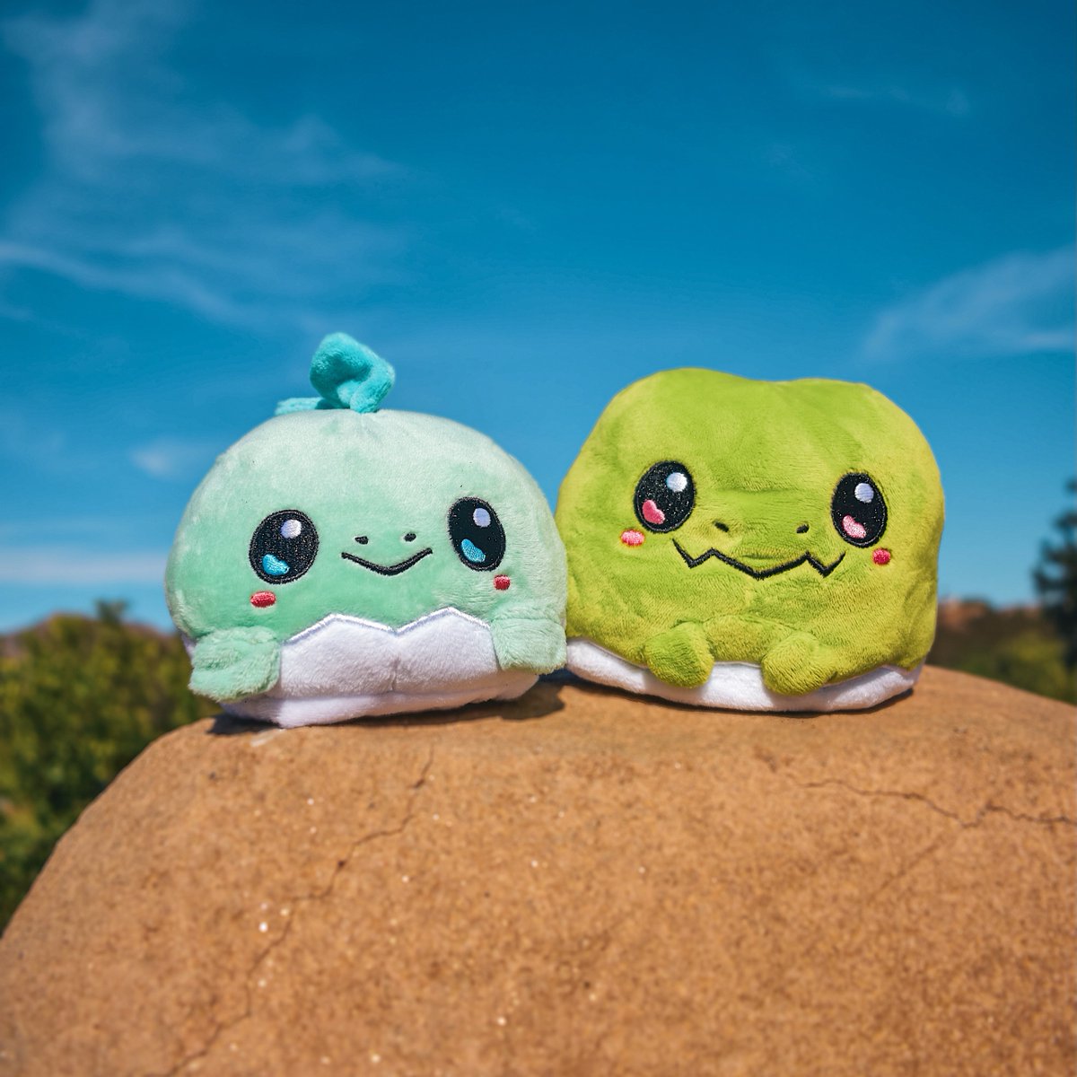 TeeTurtleHQ's tweet photo. NEW reversible dinosaur egg plushies just hatched 🥚🦖 Treat yourself to a cute prehistoric pal!

https://t.co/krW69jmiBC
____________________
#teeturtle #toys #plushie #plushies #reversibleplushie #reversibleplushies #dino #dinosaur https://t.co/7aiMcJl25e