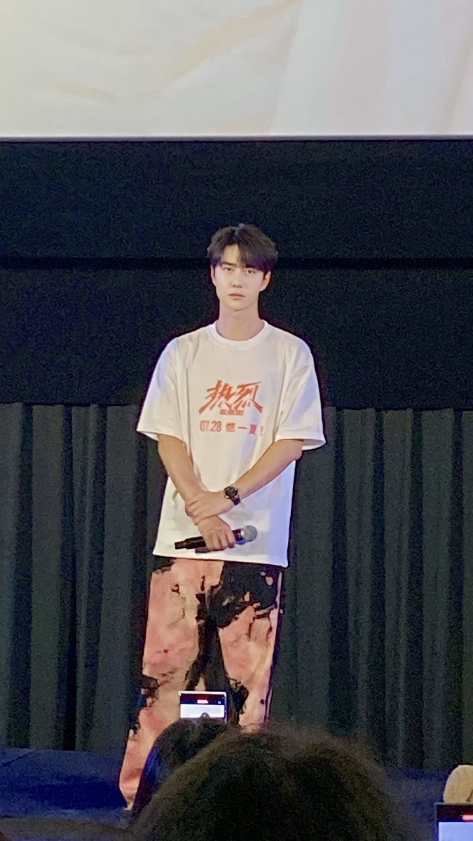 Tighn | อยากเจออี้ป๋ออีกจัง 💚 tweet media