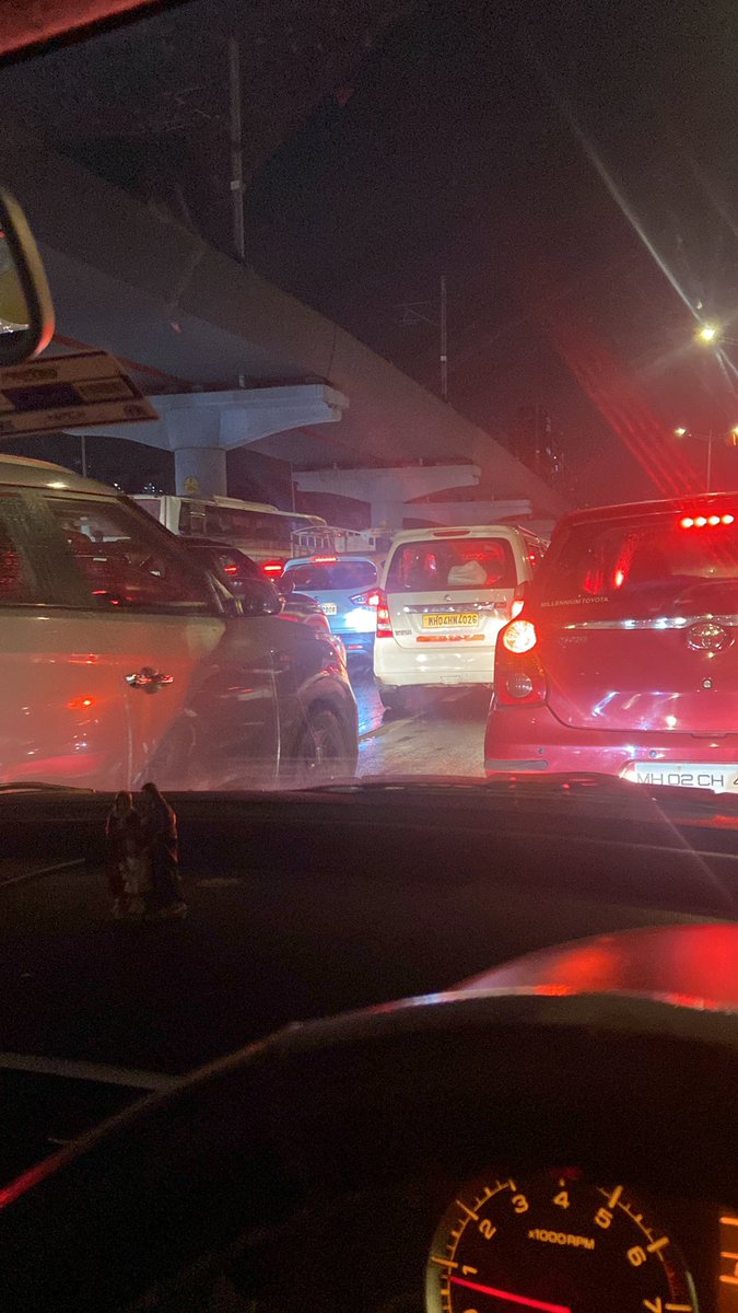 REBECCANORONHA6's tweet photo. For last 1 hour stuck from Malad towards Kandivali what is wrong we have a 5months oldkid in the car it’s is so difficult to commute everyday because of this @MTPHereToHelp you guys are doing wonderful job
@mybmcRoads how long it will take its Been half year almost? https://t.co/HGkyoCnaAX