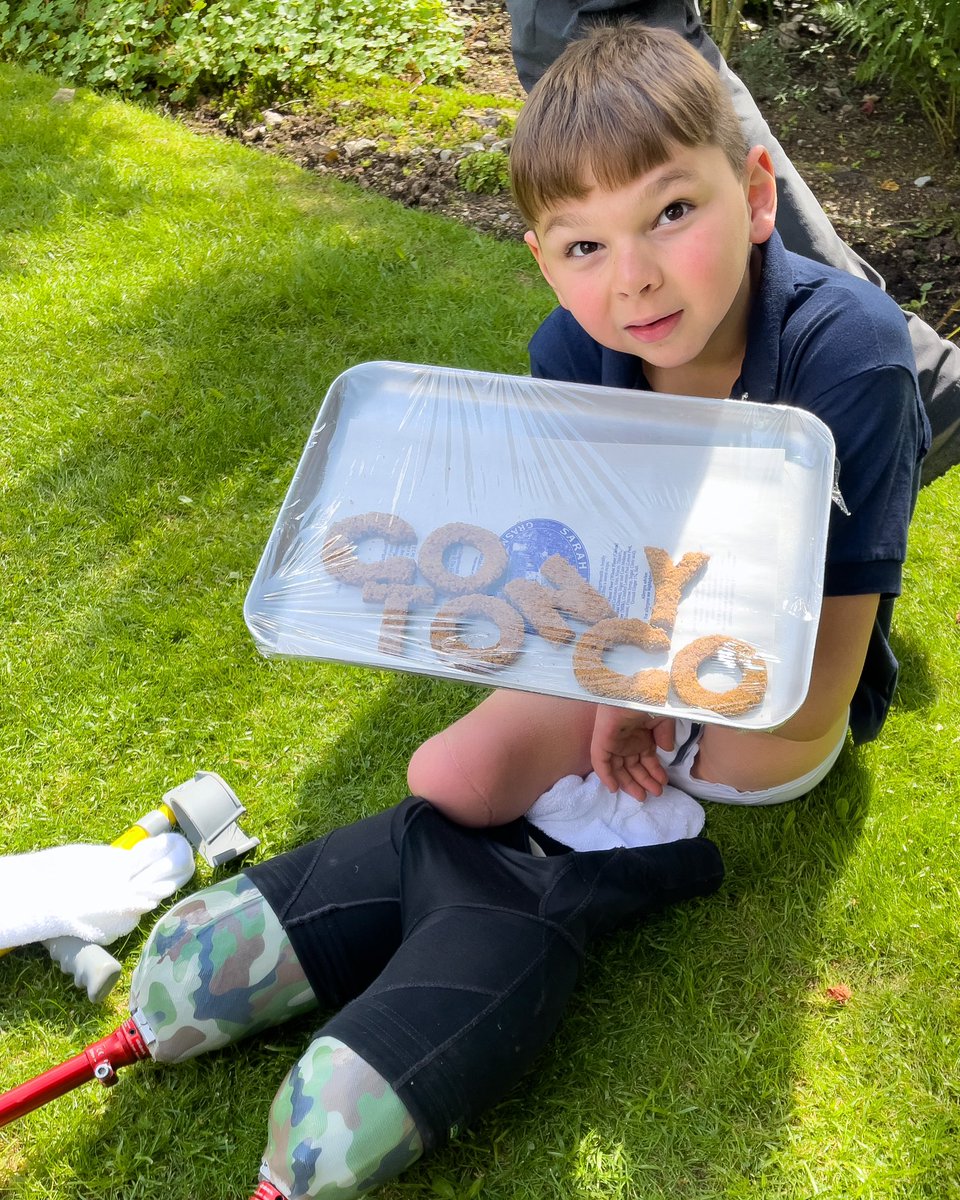 BestGingerbread's tweet image. An inspiration to us all 💙 Enjoy your incredibly well earned Grasmere Gingerbread® Tony 🤩
 #SummitsUpForTony #GoTonyGo #CharityTuesday