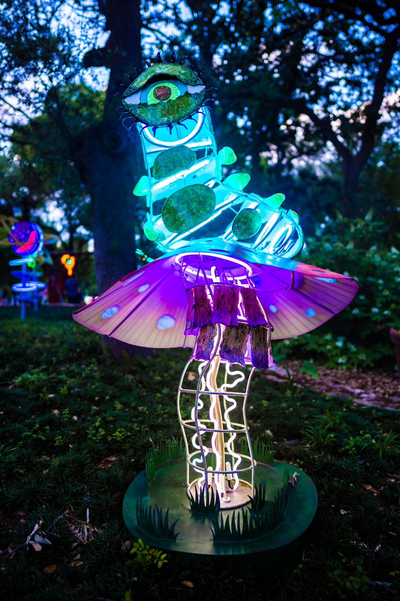 Our "Caterpillar on Mushroom" multimedia sculpture has been selected for ArtUs Co's new exhibition, "Realms of Fungi"!! Opening Reception: 8/18, 6 PM-10 PM artusco.com/events/realms-…

Exhibit Dates: 8/16 - 9/16