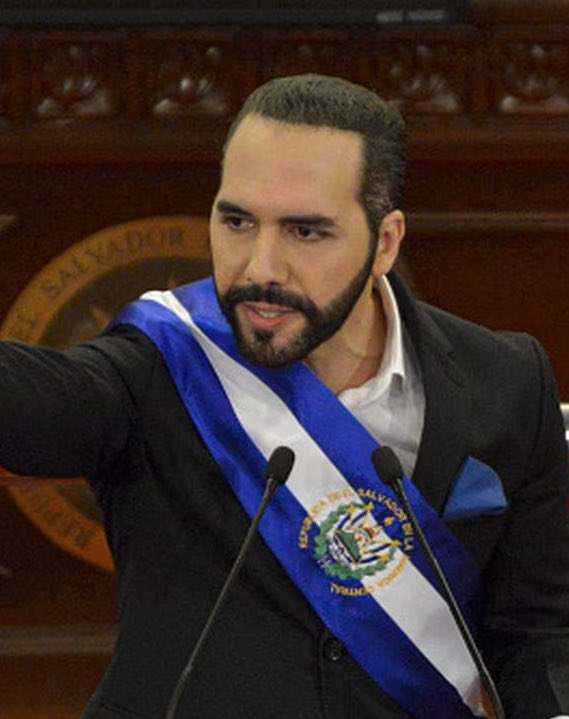 Levanta la mano ✋🏼 si piensas que el Bukelismo y las ideas de Nayib Bukele deben extenderse por toda Latinoamérica. 🇸🇻 ¡Ya basta que los derechos de los criminales estén por encima de los derechos de la gente honrada y trabajadora!