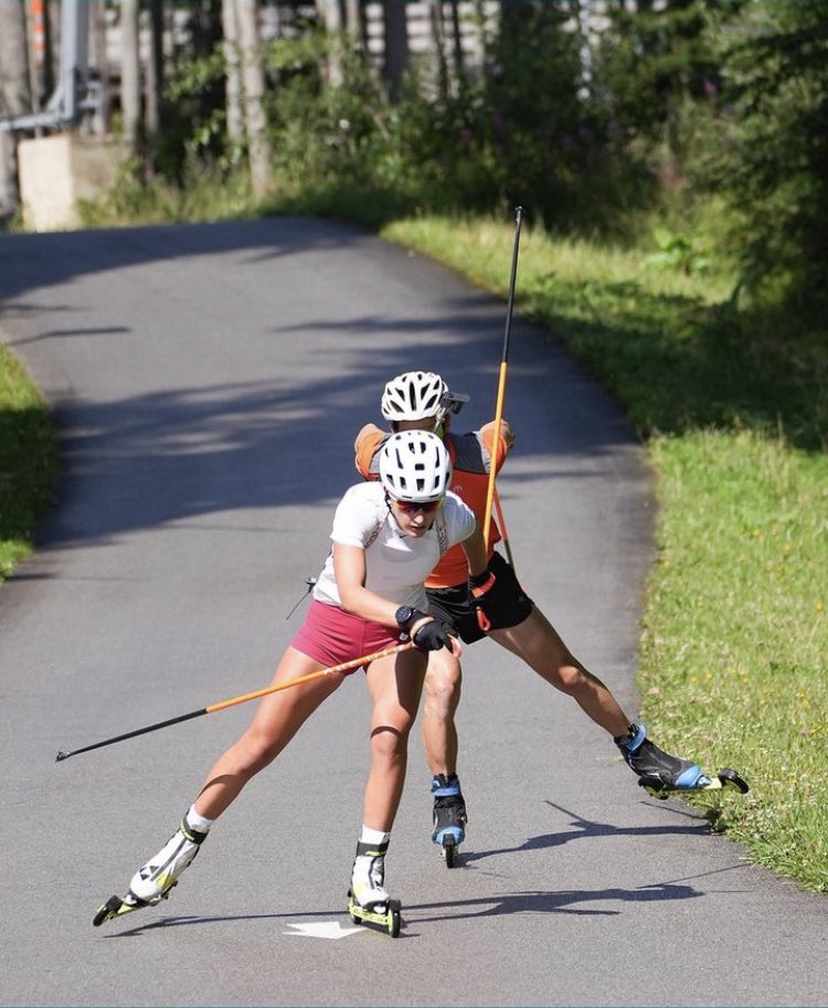 ReHaLi8's tweet photo. Obertilliach training #teamitaly #Auchentaller #Passler #Zingerle #Scattolo #biathlon https://t.co/Xy87pwvtCA
