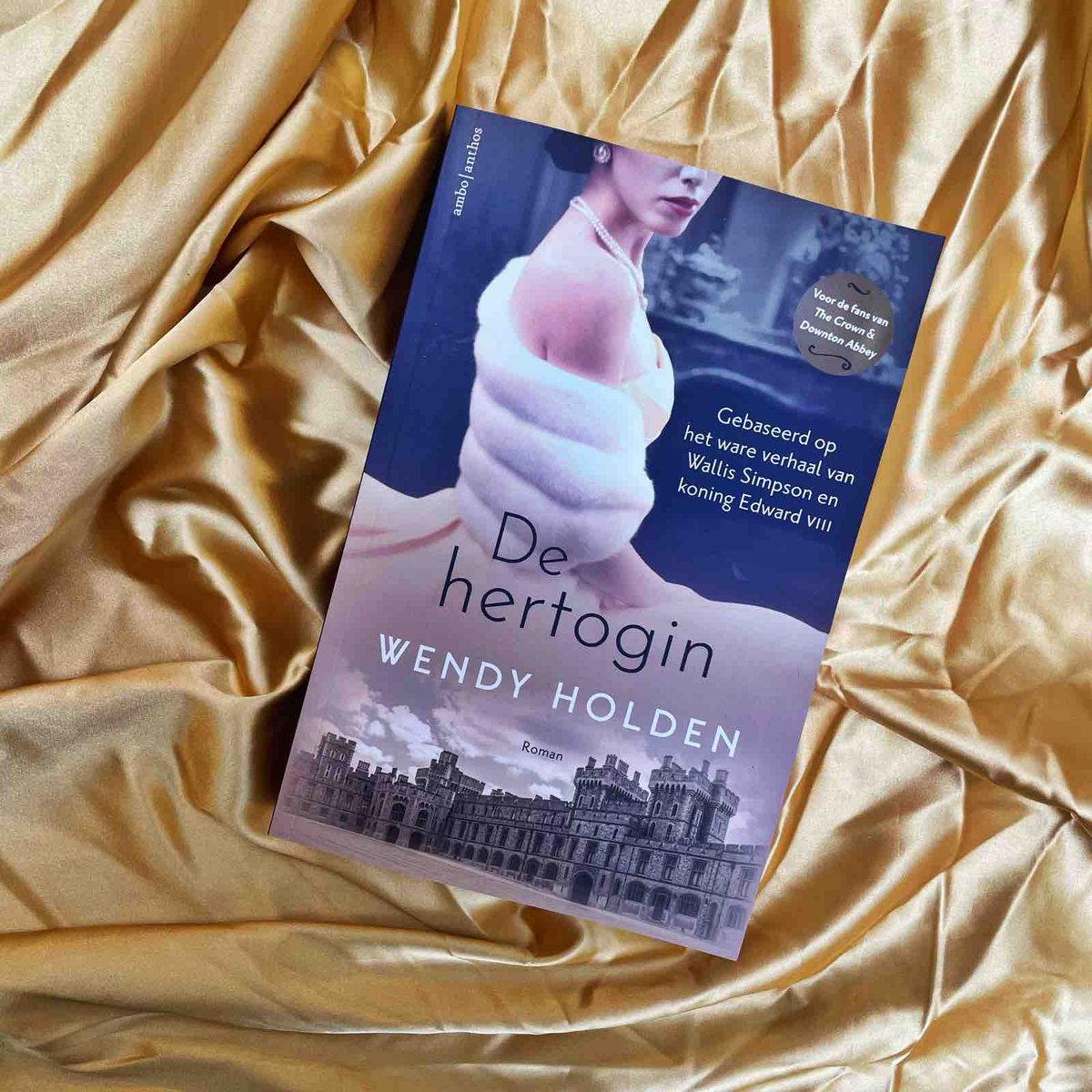De hertogin van Wendy Holden is na ‘De gouvernante’ het tweede boek in een serie over het Britse koningshuis. Voor fans van The Crown. Met deze keer een hoofdrol voor Wallis Simpson.