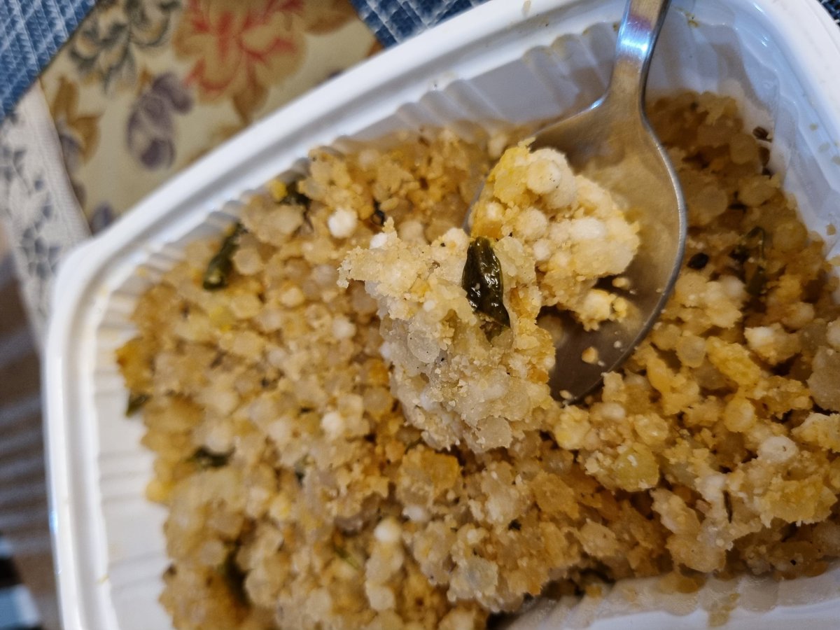 Srivastava_Arch's tweet photo. @swiggyindia
I had ordered 2 combos from Lunch box in HSR Layout, Bengaluru (order id:  #174329536156

The food quality is highly disappointing, nearing to a health hazard.

And what does Swiggy do, Just refund 30% of the amount like we are begging for it.

Absolutely pathetic https://t.co/b7ELHkmuMo