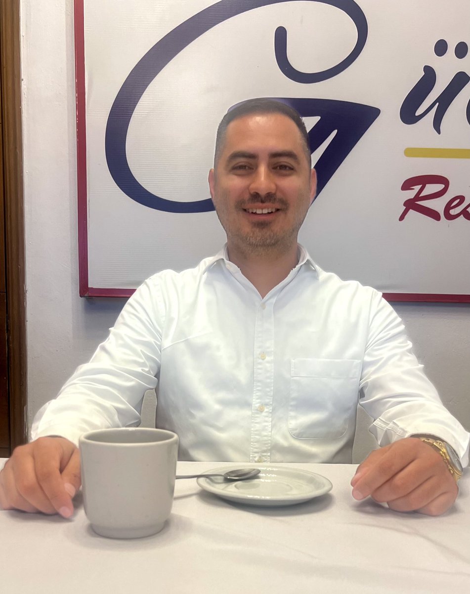 elchiltepin's tweet photo. #Hermosillo @ManuCanez director del @BecasyCredito , uno de los programas pilares del @gobiernosonora @AlfonsoDurazo ya está en @Corsas2 https://t.co/o9Mb8QcrDl