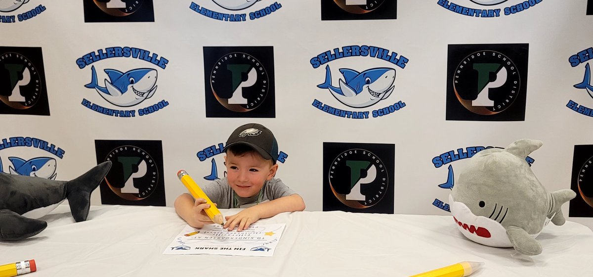 sellersvillees's tweet photo. It's official....the class of 2036 are Sharks.  They had their official signing at our kindergarten Welcome today. #pennridgeproud @sellersvillees @PennridgeSD https://t.co/yb6hKL7gSA