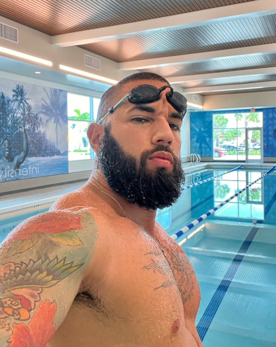 The face // the 9&rdquo; uc tool https://t.co/fJXttYbmRR