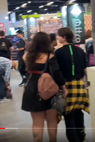 nadja_lirio_'s tweet photo. Spotted: eu e Hime fofocando no vídeo do @thedicetower sobre o #DOFF23 https://t.co/Puj8su3FQw