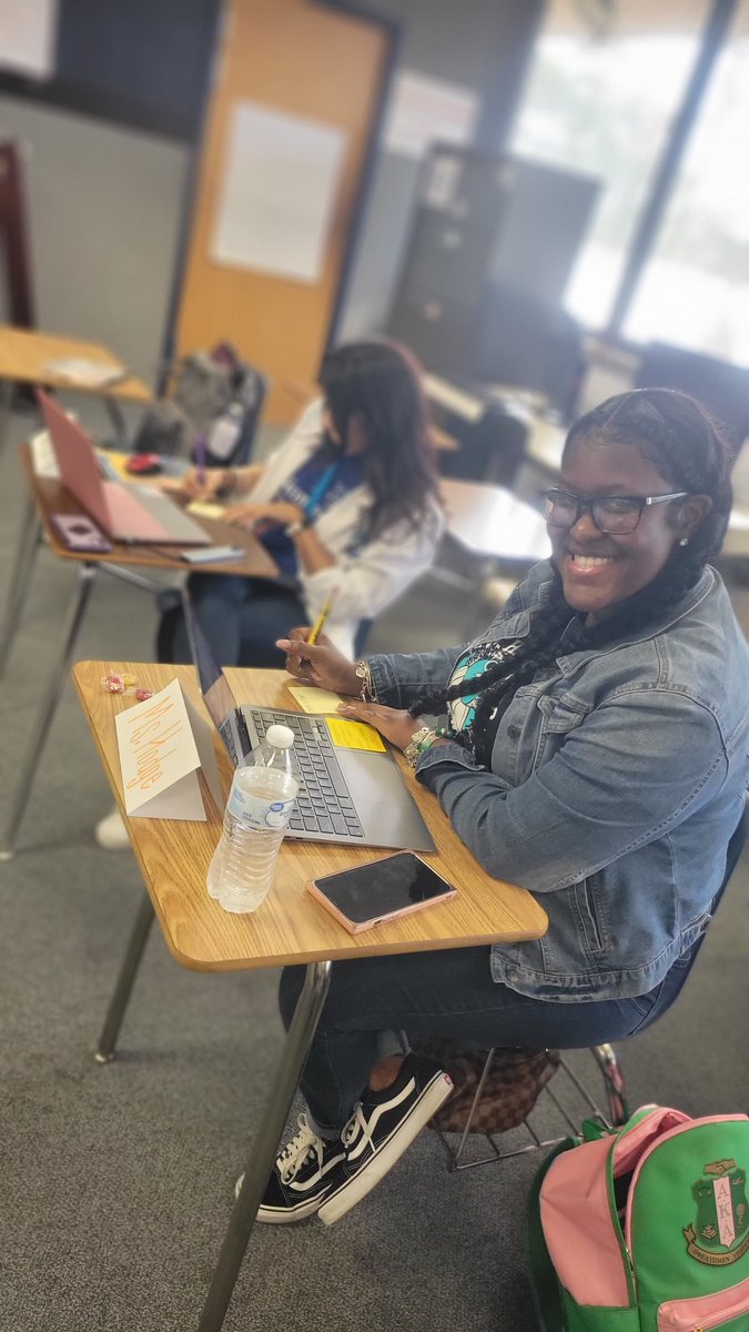 Nino2Learn's tweet photo. Welcome Region 5 PreK3 Teachers to Content &amp; PreK Guidelines PD!💙💡🙌 Kim is the best!♥️ @TheKimRJohnson
Tag reminder: 
@DrElenaSHill @mibroughton @shannontrejo @MurilloDebbie1 @Mo1Ramirez @Aaron Daffern @ICanReadDallas @HildaCRobinson https://t.co/s0sKTn1sKT