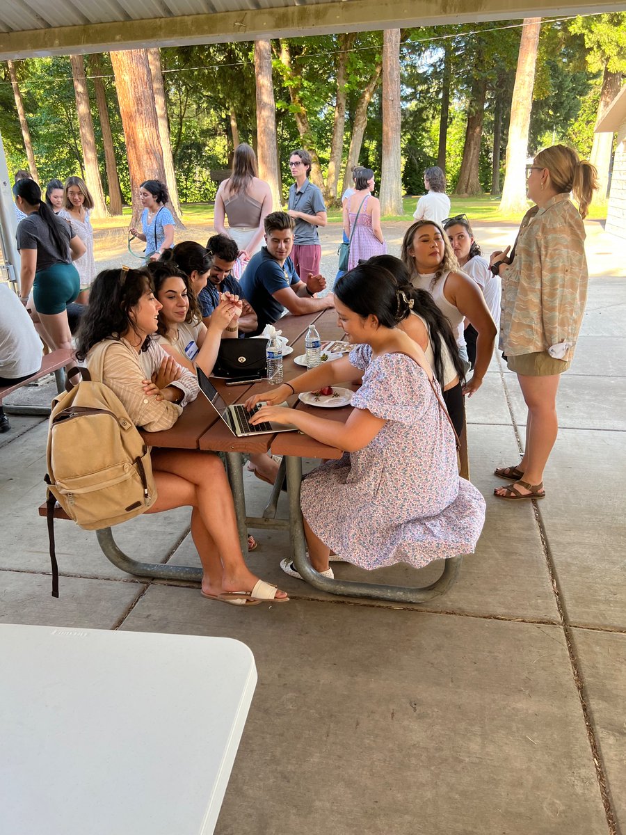 TheOregonDO's tweet photo. Welcome BBQ with COMP-NW! We had a great time gathering with our new students last night at our annual social to kick off the year!✨⁠
⁠
#opso #compnw #medschool #medstudents #osteopathy #DOmedschool #medicalstudents #medschoolsocial #oregon https://t.co/J2mgIMOtk7