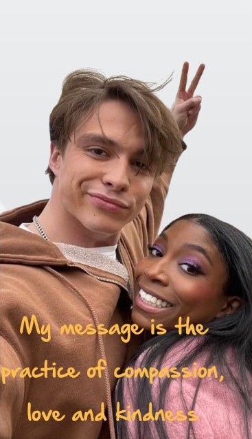 SprinaLoveStory's tweet photo. We interrupt your this program for a a very special message from our favorite couple #sprina @nicholasachavez @Iamaliford #smile #ThinkPositive #KindnessIsBeautiful #gh #FighforSprina #hugs https://t.co/hn038ZdPC9