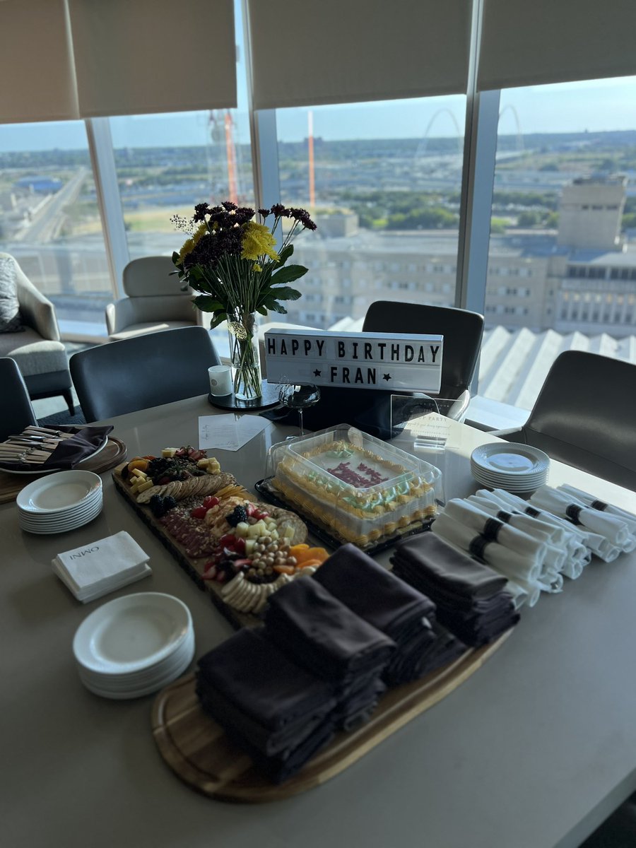 PUP_PopUpParty's tweet photo. @PUP_PopUpParty @OmniDallas - 🎉💫 Surprises at @OmniHotel – A Magical Moment Unveiled! 💫🎉

✨ Love knows no bounds, and neither do we! At P.U.P. Pop Up Party, we crafted an enchanting surprise setup for a special client who wanted to dazzle his wife. 🎂🎈 https://t.co/rsTcgSYhlP