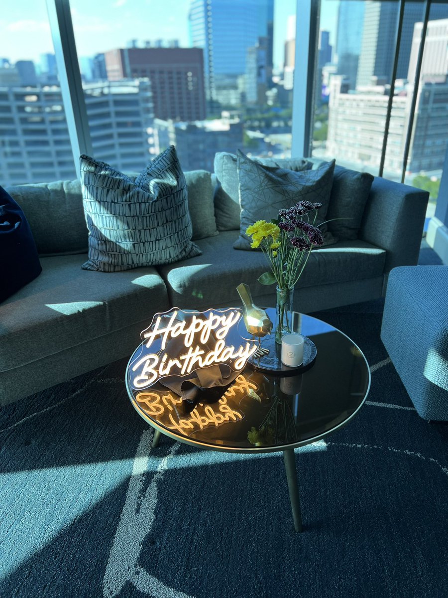 PUP_PopUpParty's tweet photo. @PUP_PopUpParty @OmniDallas - 🎉💫 Surprises at @OmniHotel – A Magical Moment Unveiled! 💫🎉

✨ Love knows no bounds, and neither do we! At P.U.P. Pop Up Party, we crafted an enchanting surprise setup for a special client who wanted to dazzle his wife. 🎂🎈 https://t.co/rsTcgSYhlP
