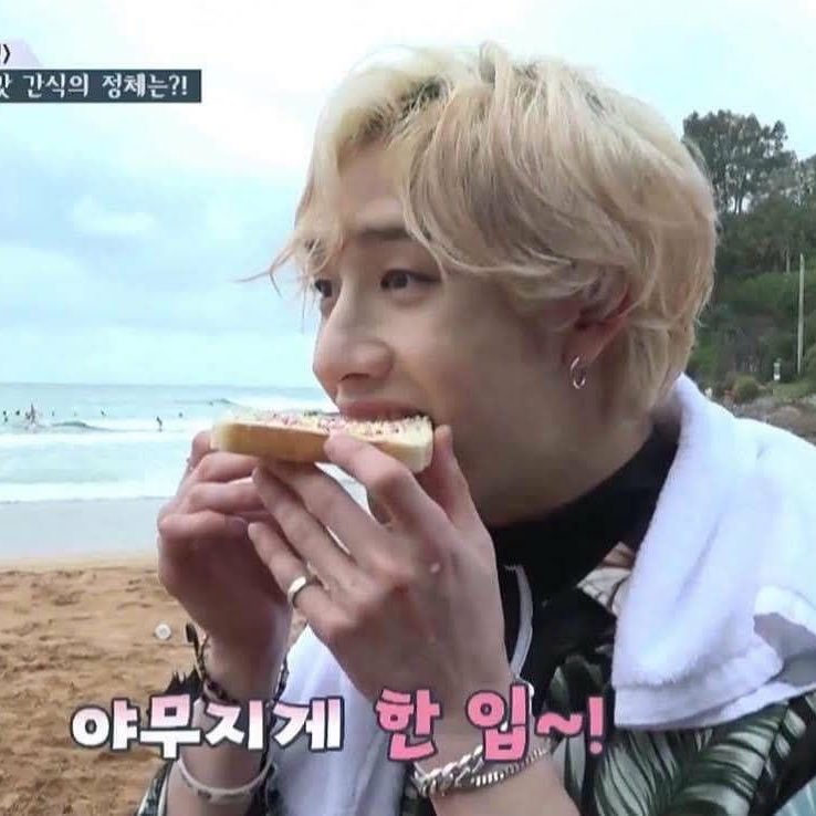 temporarily ia (@sanrioskiz) on Twitter photo 