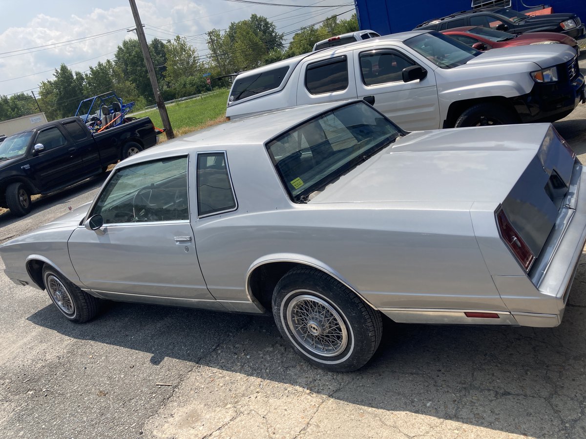 primeautorecon's tweet image. Scratches detract from your car's beauty but can also lead to more significant problems, such as rust. My scratch removal services prevent further damage to your vehicle and keep it looking great. Contact Prime Auto Recon for more information! #AutoScratchRemoval  ...