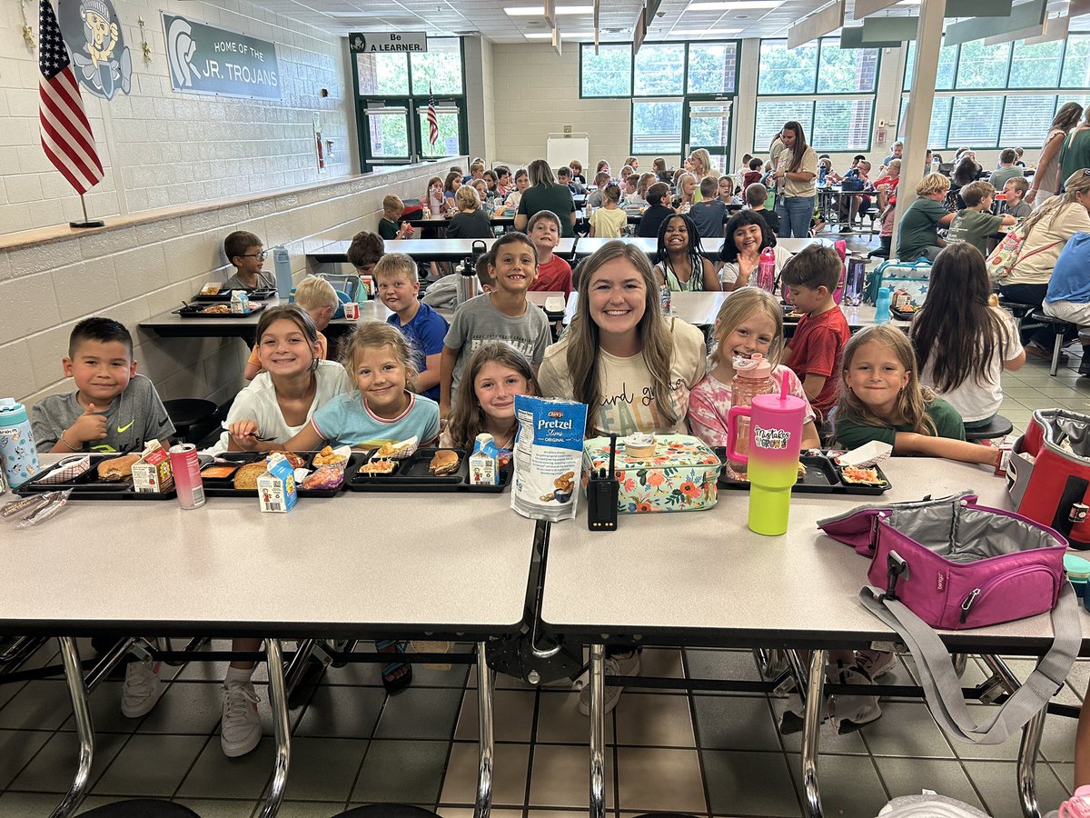 Mt. Vernon Exploratory School (@mvesgainesville) on Twitter photo Our Jr. Trojans are enjoying their time with staff #LunchBuddies 🍎🍝🥛👏#relationships <a href="/Hall_Schools/">Hall County Schools</a> <a href="/HCSNutrition/">Hall County School Nutrition</a> <a href="/MVESCommons/">MVES Learning Commons</a> @MrsMiller_MVES <a href="/RonniceStephens/">Ronnice Stephens</a> <a href="/MrsStoweMVES/">Mollie Stowe</a> Our Jr. Trojans are enjoying their time with staff #LunchBuddies 🍎🍝🥛👏#relationships <a href="/Hall_Schools/">Hall County Schools</a> <a href="/HCSNutrition/">Hall County School Nutrition</a> <a href="/MVESCommons/">MVES Learning Commons</a> @MrsMiller_MVES <a href="/RonniceStephens/">Ronnice Stephens</a> <a href="/MrsStoweMVES/">Mollie Stowe</a>