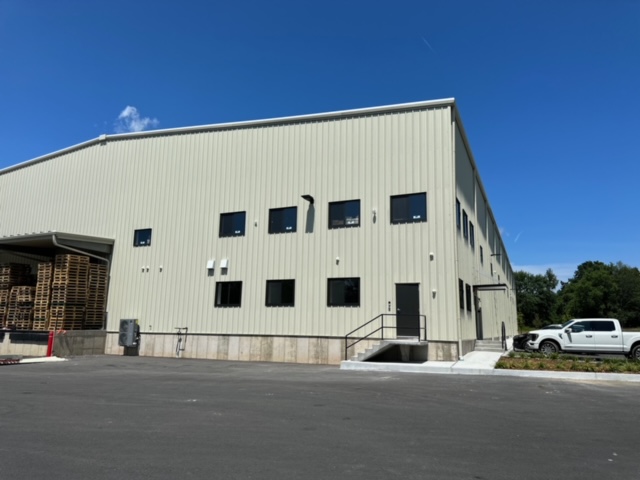 DrSolidSteel's tweet image. Thrilled to unveil our latest triumph in Montgomery, NY!✨ This metal building sets new standards in design and sustainability. Proud to be part of this metal building project!

#SolidSteelBuildings #MetalBuilding #FinishedProject #BestInBusiness