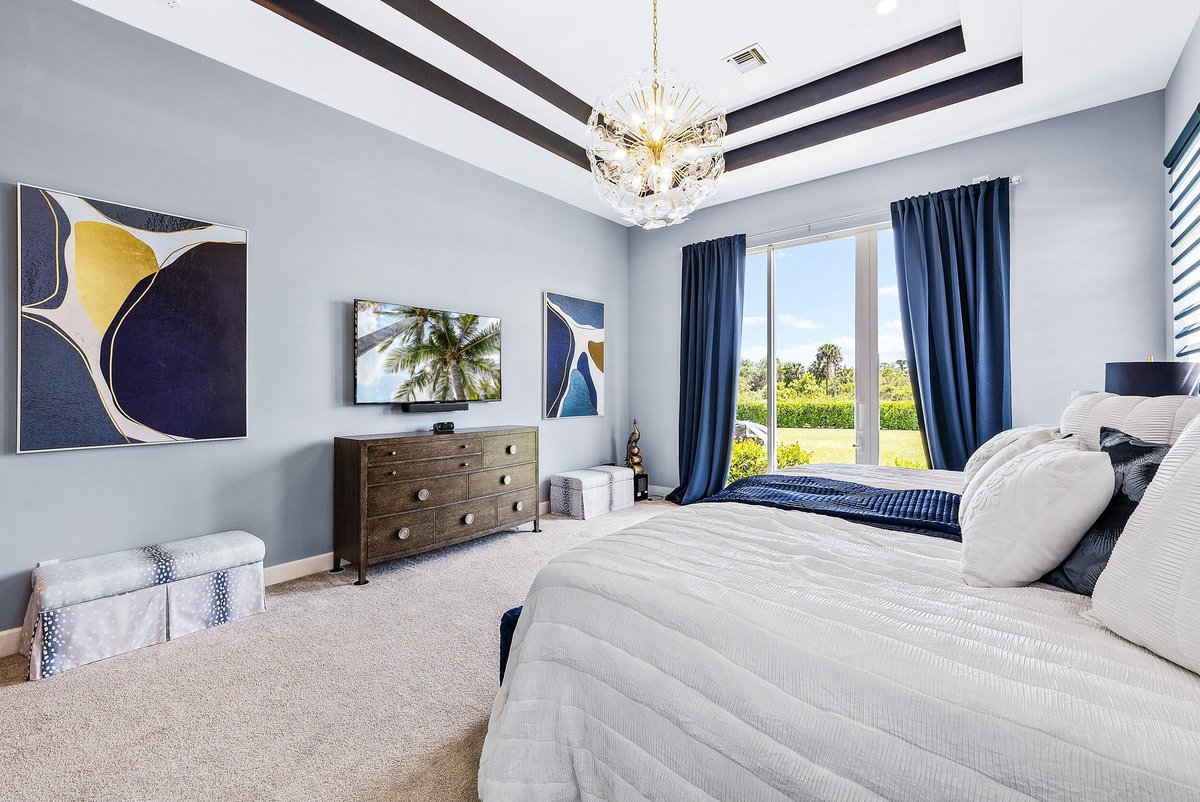 LuxWaterfront's tweet image. 💕Fantastic #CustomBuilt #Home💕
📍19981 SE Water Grass Dr, Jupiter, FL 33458
- $3,500,000
- 4 Beds, 5.5 Baths, 5,234 SqFt
View listing 👉 bit.ly/3pss2dv
📲 Call/Text Brenda Calcavecchia at 561-531-8130 for more info!
#jupiterflorida #realestateforsale #luxuryrealestate