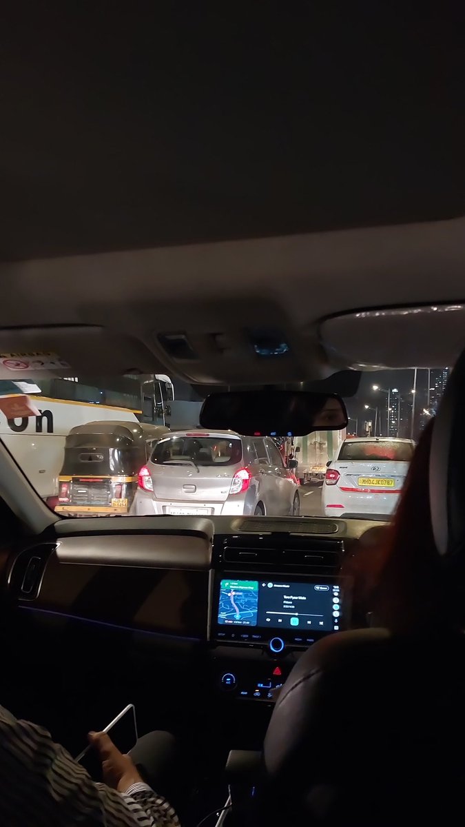 WeAllConnectwAc's tweet photo. @mieknathshinde @Dev_Fadnavis Sir, we mumbaikars are suffering on a daily basis for #potholes and today we are facing worst traffic night at #WEH 1 hour spent from Goregoan to Malad and still on road.

Do we not deserve #qualitylife ?

@MTPHereToHelp @mybmcWardRS @CMOMaharashtra https://t.co/AAdCnLHdpc