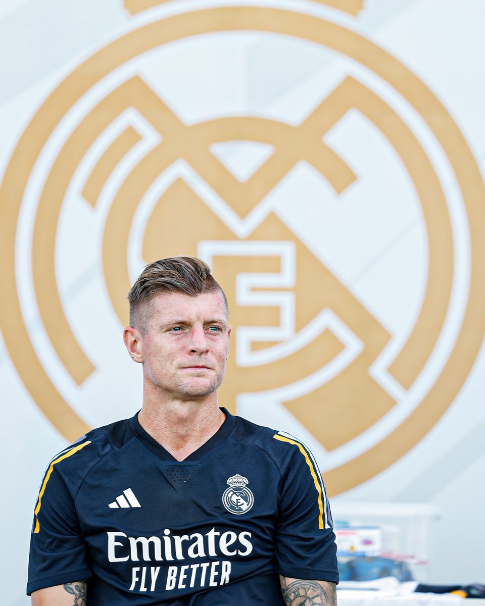 realmadrid's tweet photo. (Introducir Banda Sonora épica) https://t.co/HXKjDsAOJh
