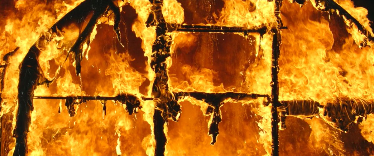 framesbygahee's tweet photo. burning, 2018 https://t.co/pMKJkLN70N