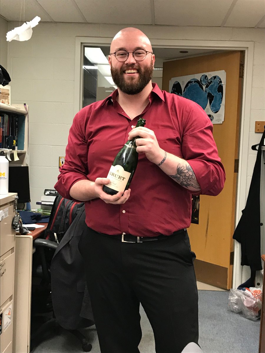 Congratulations to Dr. Joe Meadows for defending their Ph.D.! 🍾 We appreciate the time and effort you have put into your research. They will be missed, but we know that they will help and inspire future scientists.