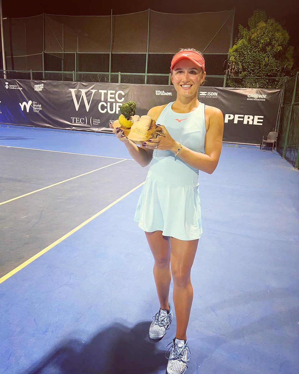 Not_Esportivas's tweet photo. ITF TENNIS!
Parabéns as tenistas campeães do @worldtennis de W60 de Barcelona na Espanha 
Simples:  @arinarodionova 🇦🇺 /🏆(13)
Duplas: Prarthana Thombare 🇮🇳/ Anastasia Tikhonova
#ITFTennis #Tennis #rfetenis #WTecCup #Barcelona #ArinaRodionova #PrarthanaThombare #AnastasiaTikhonova https://t.co/OTE1CfV3bi