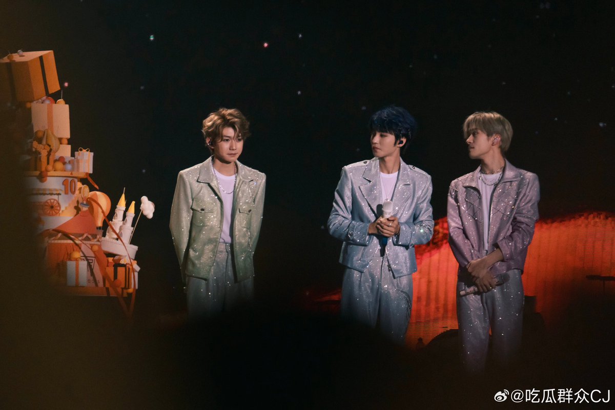 yy_jacksonqx's tweet photo. Beautiful moments. 

#TFBOYS #TFBOYS10thanniversary https://t.co/KymYPYXXw7