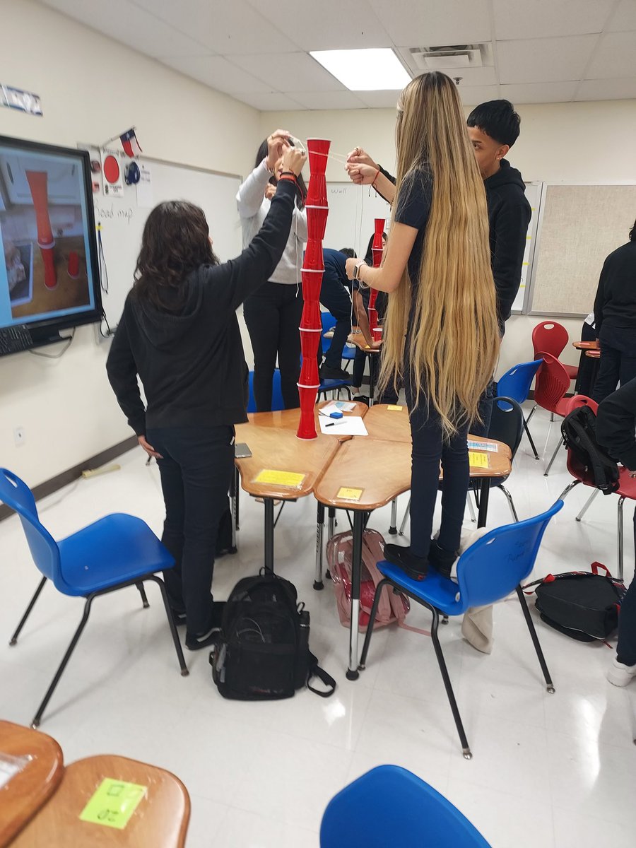 aplus_soccer's tweet photo. @APlusSecondary starting the year off with cup stacking. Developing communication, teamwork, and accountability in groups. 

@APlus_CS https://t.co/h6zbFVSC9W