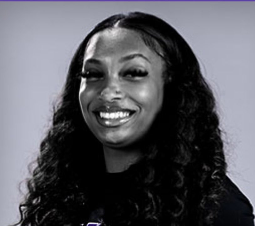 Ranger_WBB's tweet photo. 🚨Staff Update🚨
@JurneePresident 
McDonald's All-American Nominee from North Crowley. Played at New Mexico Junior College. Played in the NCJAA Championship game. Played at St. Bonaventure and Tarleton.  Played professionally in Europe. 
#txhsgbb #gbb @Tabchoops #gbbrecruiting https://t.co/unPc5lJaun