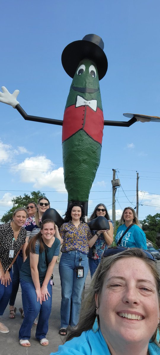 klambright2001's tweet photo. Education is a sweet "dill" at Decker Prairie Elementary! @tisdpes #DPEScougarprowl #hometownteam https://t.co/iOUvcgZ0tS