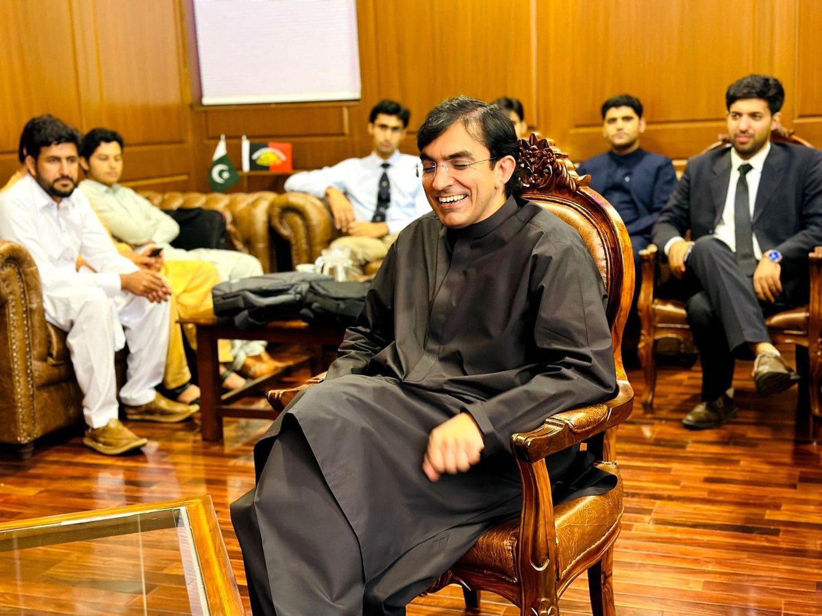 WaziraJelkai's tweet photo. This is an appreciation tweet for the youngest parliamentarian and my leader @mjdawar. He was one of the effective, clear-headed, and compact voices in the national assembly. Faced jail, arrests and attack on his life .I pay rich tributes to him.
#MohsinDawarOurPride https://t.co/bCOTgGnaM1