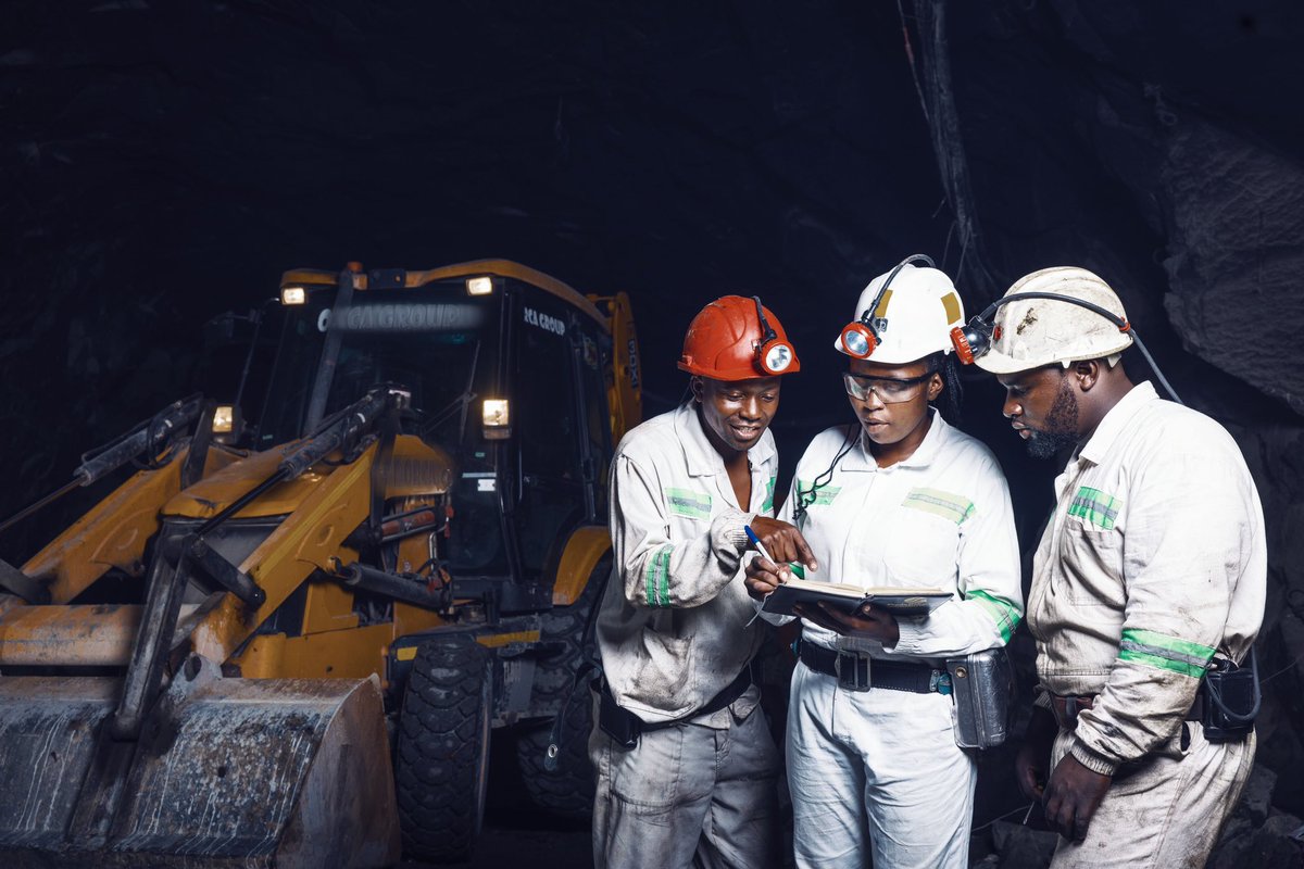 rhimediazw's tweet photo. A series of images we did for @kuvimbamining_zw 
We also do corporate photography. We go where the job demands, even underground. Give us a call and we will capture the true essence of your business. What are you waiting for? Call!! https://t.co/uz63tgKmUC