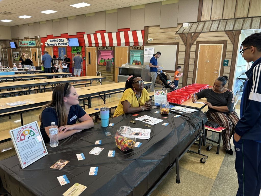 At Meet the Teacher, Ms. Kirkpatrick, Ms. Wood, and Dr. Peters have parents write Encouragrams for those days when students need a little extra support from home. We ♥️ our Rockets! <a href="/DrFritzler_OCPS/">Patricia Fritzler, Ed.D.</a> <a href="/OCPSnews/">ocpsnews</a>